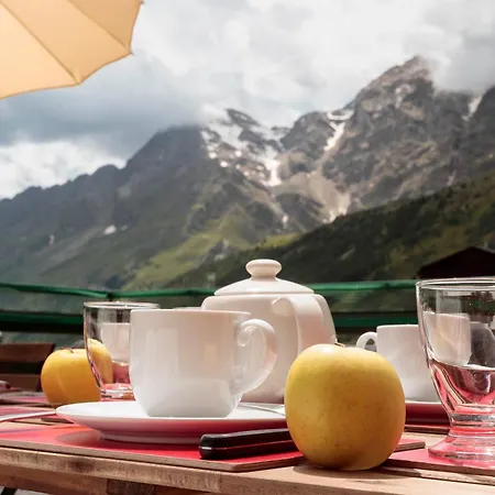 Apartamento Hellochalet - Maison Reve Blanc - To Door With Matterhorn View